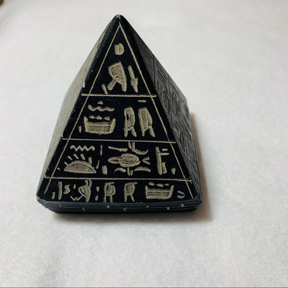Decor/Paperweight Pyramid - Picture 3 of 3